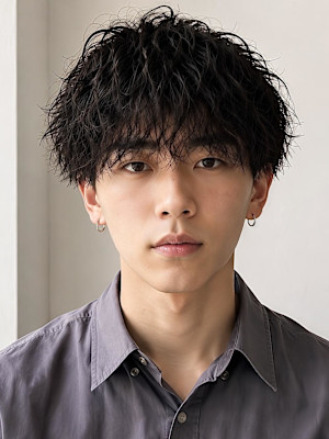 銀座メンズヘアダウンバングスペインカールツイストスパイラル