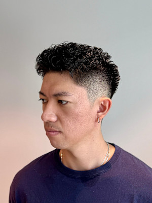 清潔感UP◎大人メンズのフェードショート