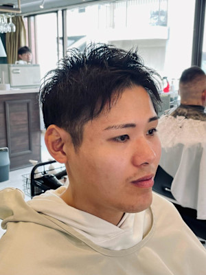 【20代 男性】ソフトショートツーブロック