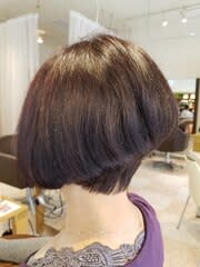 艶感まとまるコンパクトボブ