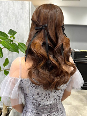 ハーフツイン リボンアレンジ 結婚式 お呼ばれヘア
