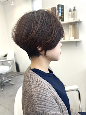 秋におすすめのツヤのあるショートボブ！