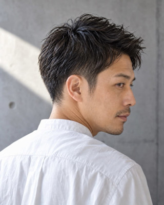 仕事に馴染む大人の爽やかショート