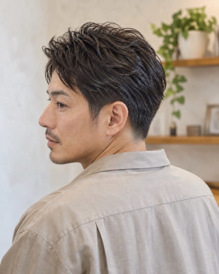 清潔感のある大人の立体ショート