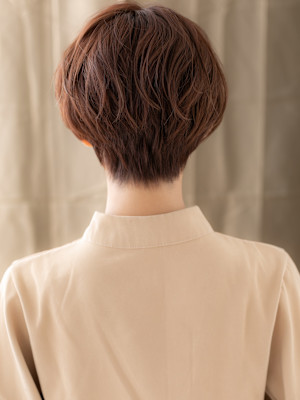 プレトワカラー小顔丸み抜け感ナチュラルショート30代40代