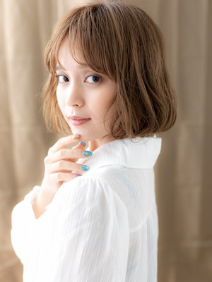 ミルクティーアッシュアンニュイヘア小顔抜け感ボブ20代30代