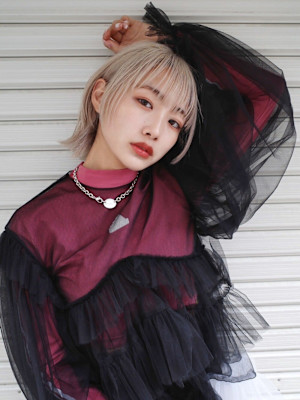 名古屋栄美容室 ウルフカット×ホワイトブロンドカラー
