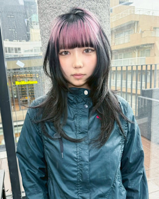 ルーツカラー　デザインカラー　ケアブリーチカラー　ウルフ