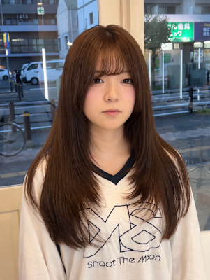 レイヤーカット×ブラウンカラー