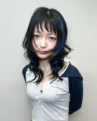 セクションカラー　デザインカラー　ケアブリーチカラー　ウルフ