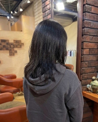 立体的な毛流れが綺麗なレイヤーミディ【559スタイル】