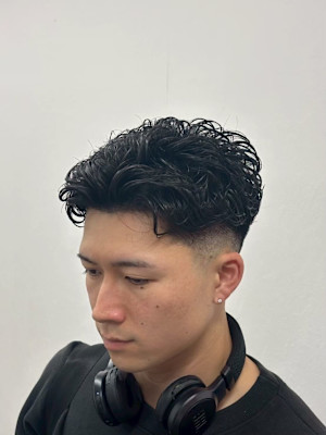 大宮メンズツイストスパイラルパーマフェードショート