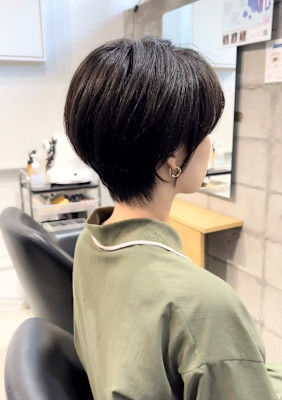 襟足すっきり、ナチュラルショート