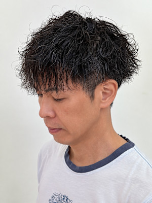 波巻きツイストスパイラルパーマ×刈り上げマッシュ