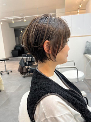 40代50代60代ショートボブ丸みショート白髪ぼかし