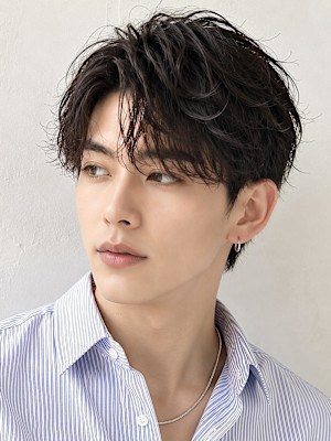 銀座メンズヘアダウンバングスペインカールツイストスパイラル