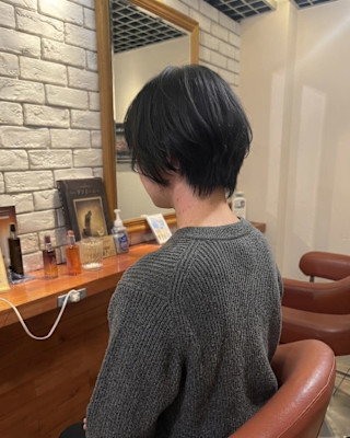 毛先に自然な丸みを持たせたナチュラルボブ【526スタイル】