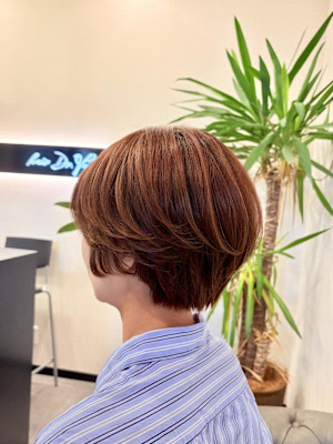 ショートボブ