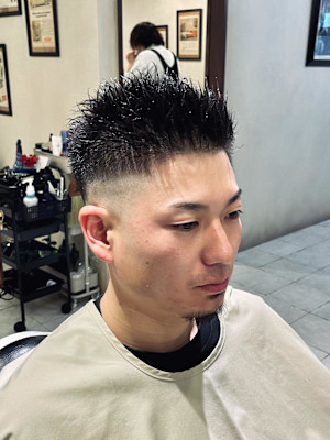 【20代 男性】スパイキースキンフェード