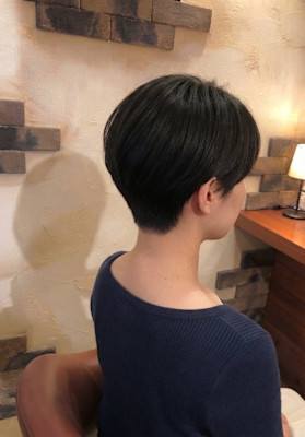 毛先に自然な丸みを持たせたナチュラルボブ【564スタイル】