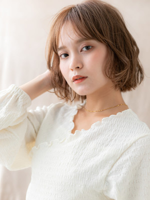 ヘーゼルブラウン大人かわいいゆるふわボブパーマ20代30代