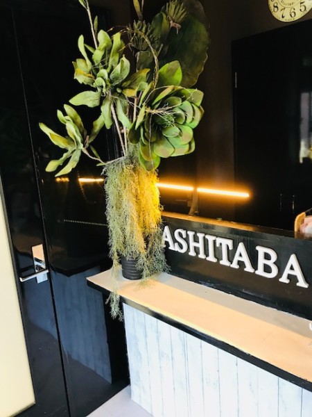 ashitaba美容室(アシタバビヨウシツ)
