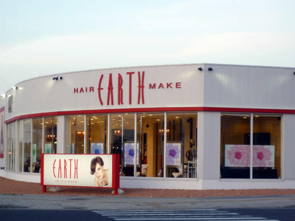 HAIR & MAKE EARTH 八戸店(ヘアメイクアース ハチノヘテン)