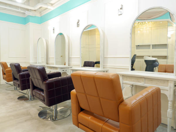 AUBE HAIR clover 【名古屋3号店】(オーブ ヘアー クローバー ナゴヤサンゴウテン)