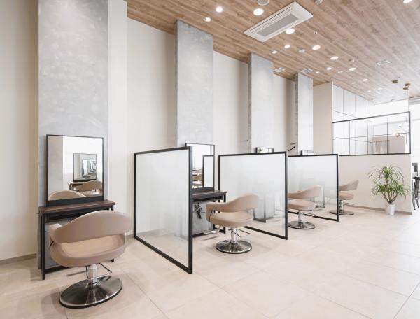 HAIR&MAKE EARTH 南草津店(ヘアメイクアース ミナミクサツテン)