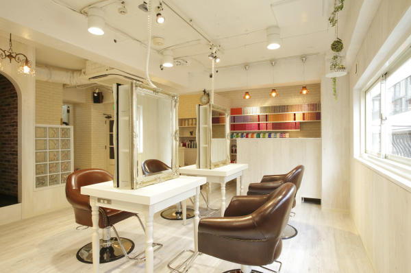 Aman hair-s 吉祥寺 南口店 アマンヘアーサウス(アマンヘアー サウス)