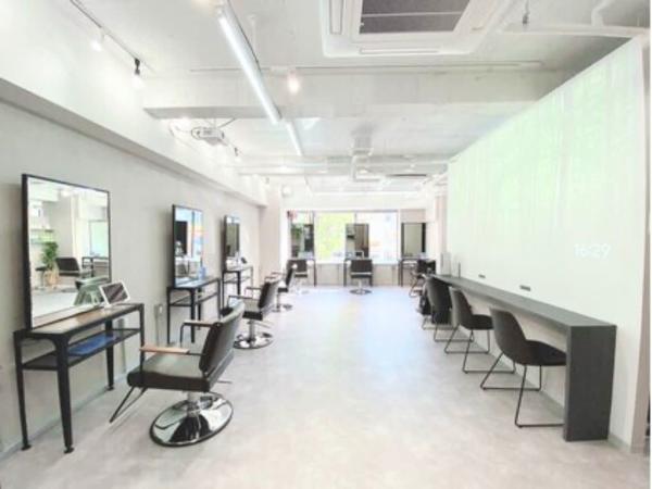 TIARA 博多店(ティアラ ハカタテン)