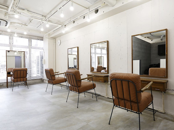 agir hair 北千住【アジールヘア】北千住駅西口店(アジールヘア キタセンジュ キタセンジュエキニシグチテン)