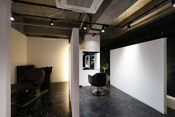 GAGA HIRANO hair salon & AGA聖蹟桜ヶ丘店(ガガヒラノ ヘアサロン アンド エージーエー セイセキサクラガオカテン)