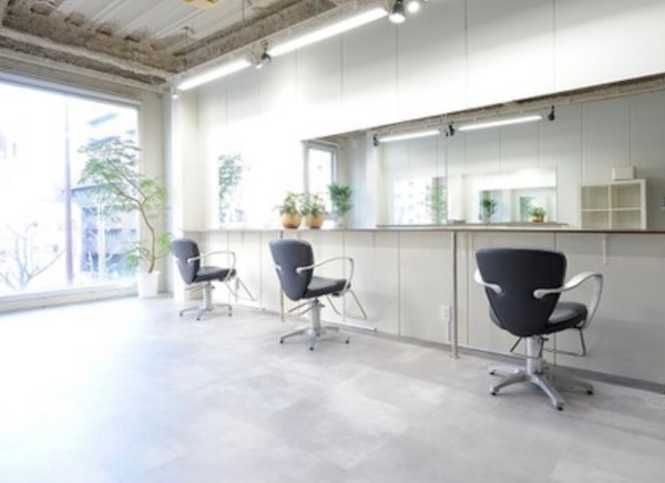 roots hair design(ルーツヘアデザイン)