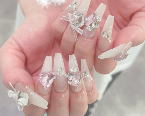 pomy nail 渋谷(ポミーネイル シブヤテン)
