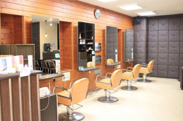 HEARTS hair's 上安店(ハーツヘアーズ カミヤステン)