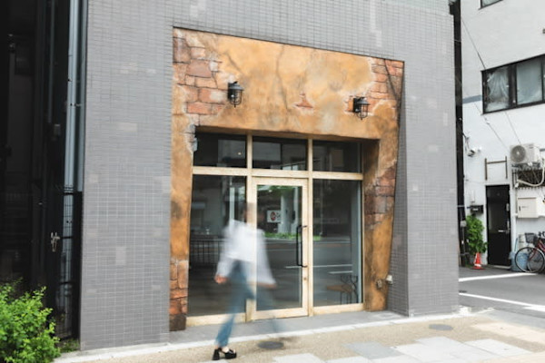 inswer 髪質改善 美地肌 ヘッドスパ 上野(アンサー カミシツカイゼン ビジハダ ヘッドスパ ウエノ)