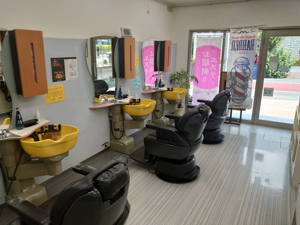 ヘアーサロンやすどめ(ヘアーサロンヤスドメ)