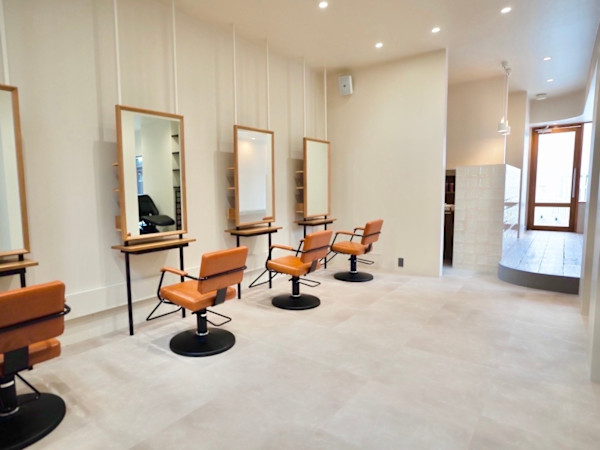 U too e's 鎌倉 髪質改善/美髪カラー(ユートゥイーズカマクラ カミシツカイゼン ビガミカラー)