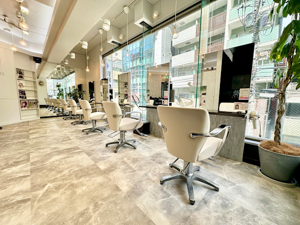 Hair design cierge 綱島店(ヘアーデザインシエルジュツナシマテン)