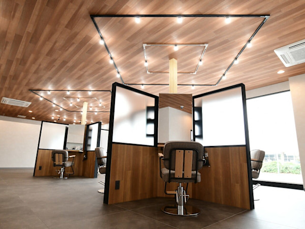 美容室 STROKE 伊勢崎宮子店【ストローク】(ビヨウシツ ストローク イセサキミヤコテン)