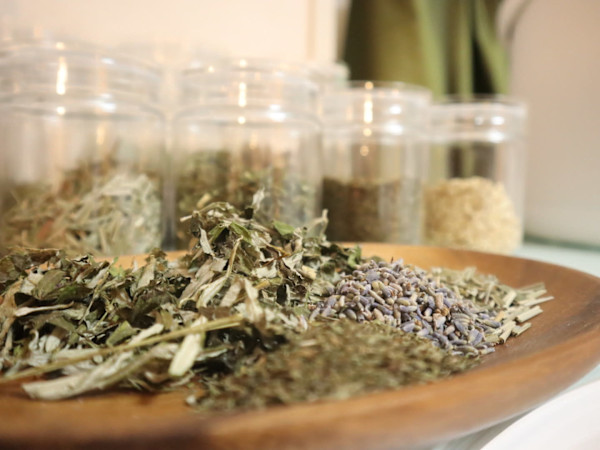 女性専用よもぎ蒸しサロン YUNOCA(ジョセイセンヨウヨモギムシサロン ユノカ)