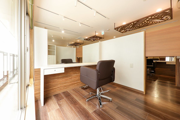 個室美容室 ディアローグ 登戸店(コシツビヨウシツ ディアローグ ノボリトテン)