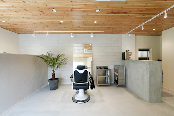 hello barber studio(ハロー バーバー スタジオ)