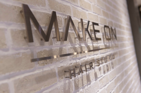 Make ON HAIR STUDIO(メイクオン ヘア スタジオ)