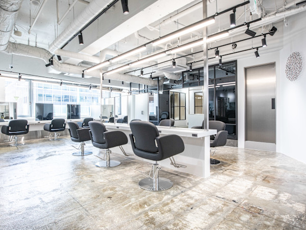 EIGHT umeda 梅田店【エイト】(エイト ウメダテン)