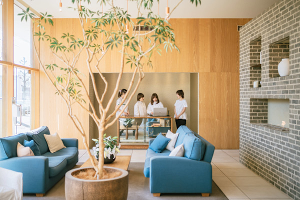 TOPHAIR Lounge 知立(トップヘアーラウンジチリュウ)