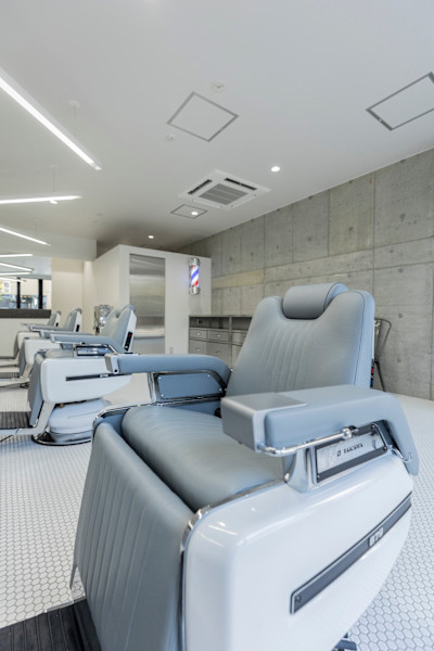 BARBER MIKI 中崎(バーバーミキ ナカザキ)