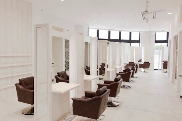 美容室 STROKE 八街店【ストローク】(ビヨウシツストローク ヤチマタテン)