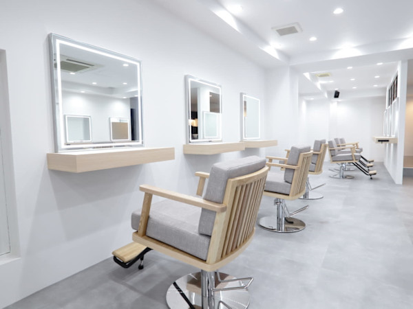 cast 三宮(キャストサンノミヤ)